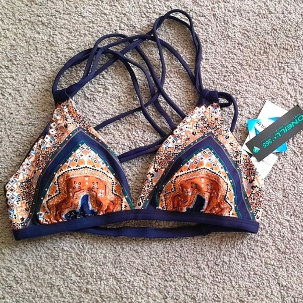 Woman's bikini top